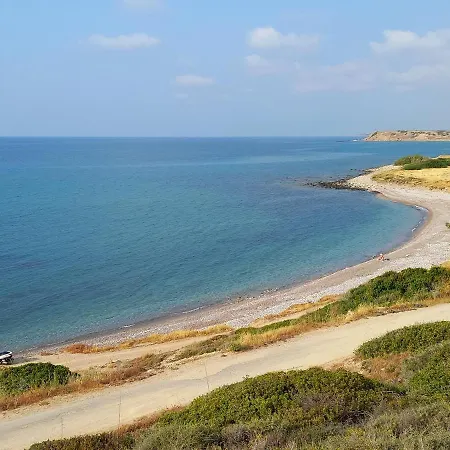 Boutique Seafront Apartment Agios Amvrosios (Kyrenia)