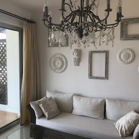 Boutique Seafront Agios Amvrosios (Kyrenia)
