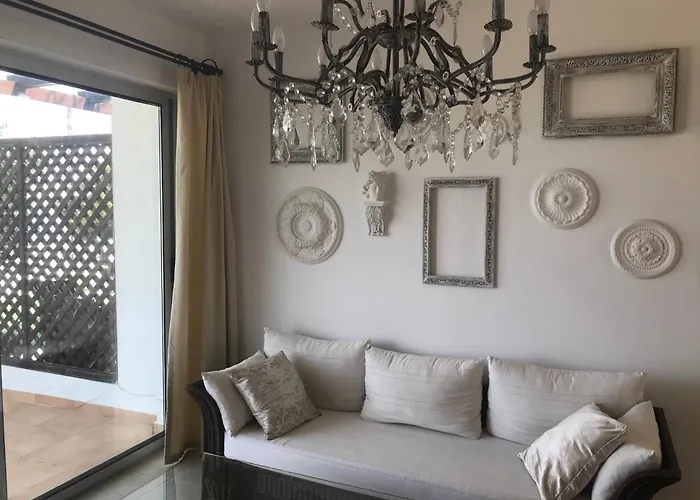 Boutique Seafront Agios Amvrosios (Kyrenia)